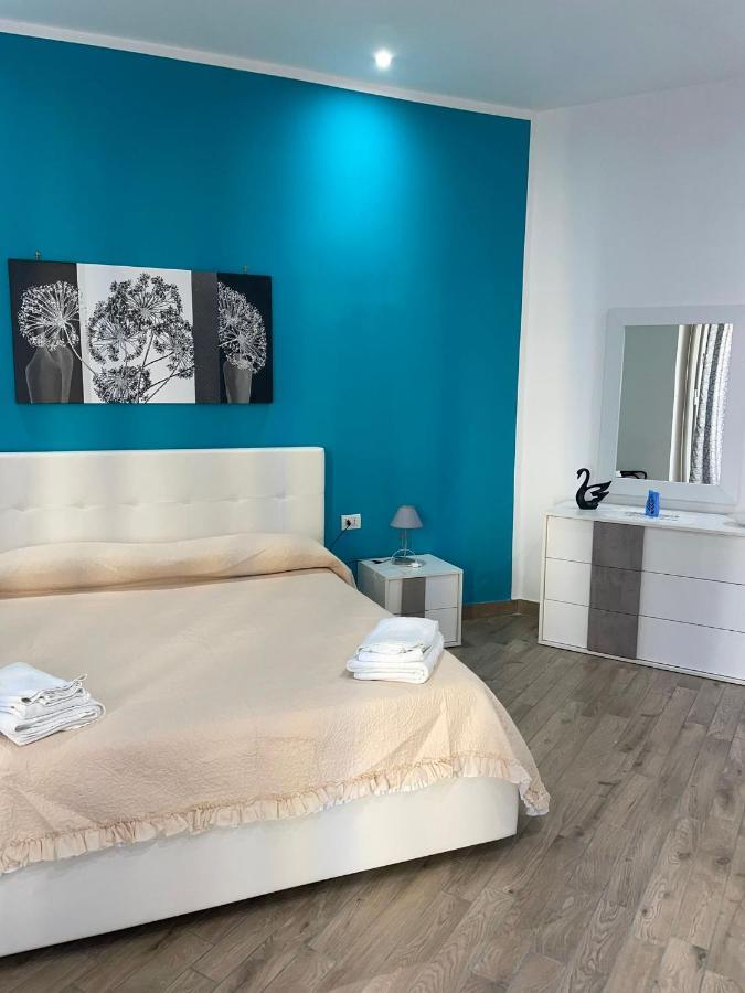 Dormire A Napoli Centro Holiday House Casa Vacanza Экстерьер фото
