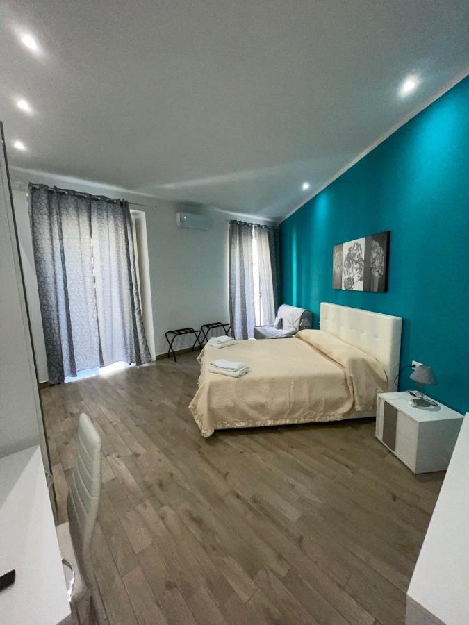 Dormire A Napoli Centro Holiday House Casa Vacanza Экстерьер фото