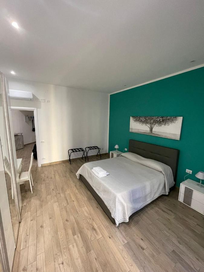 Dormire A Napoli Centro Holiday House Casa Vacanza Экстерьер фото