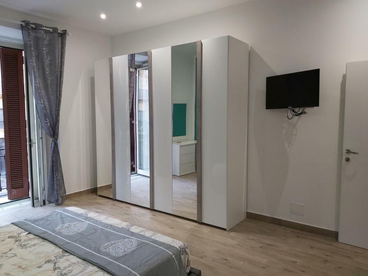Dormire A Napoli Centro Holiday House Casa Vacanza Экстерьер фото