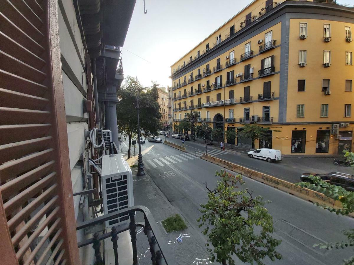 Dormire A Napoli Centro Holiday House Casa Vacanza Экстерьер фото