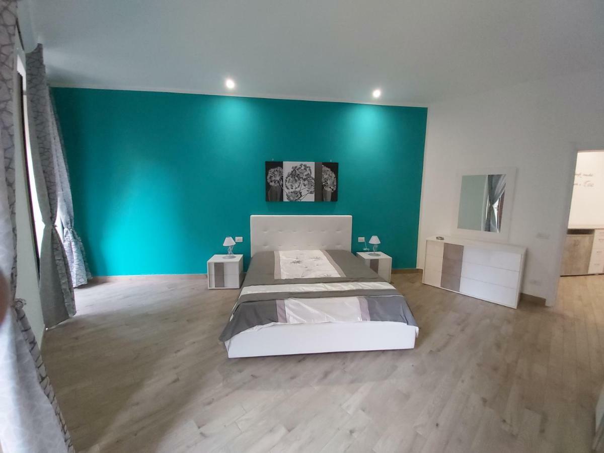 Dormire A Napoli Centro Holiday House Casa Vacanza Экстерьер фото