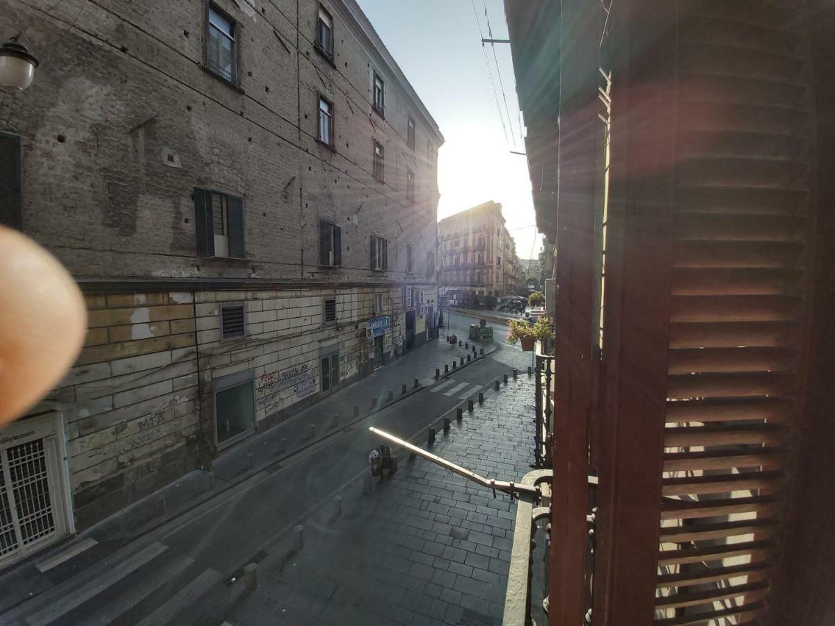 Dormire A Napoli Centro Holiday House Casa Vacanza Экстерьер фото
